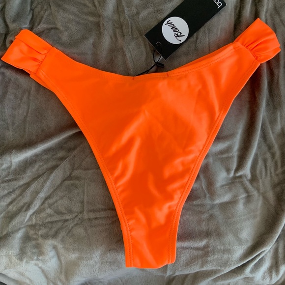 Boohoo, Orange Thong Bikini, Size: 2 - Picture 1 of 3